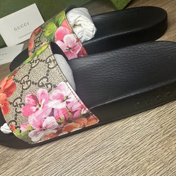 Gucci Bloom Supreme Slides - Picture 3 of 11